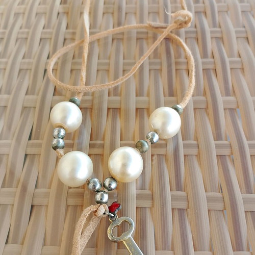 Handmade necklace used in very good condition