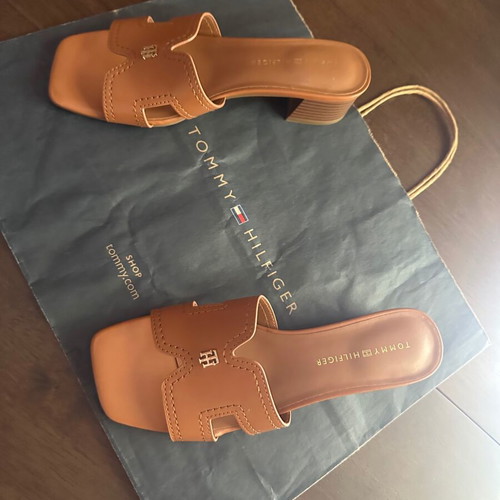 Tommy Hilfiger platform sandals size 38, camel
