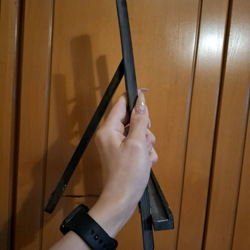 Canvas easel used