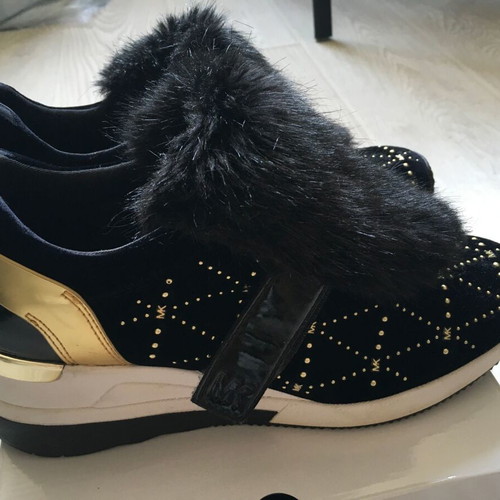 Michael Kors Maven Faux Fur Mixed-Media Slip-On Trainer size 38.5 used
