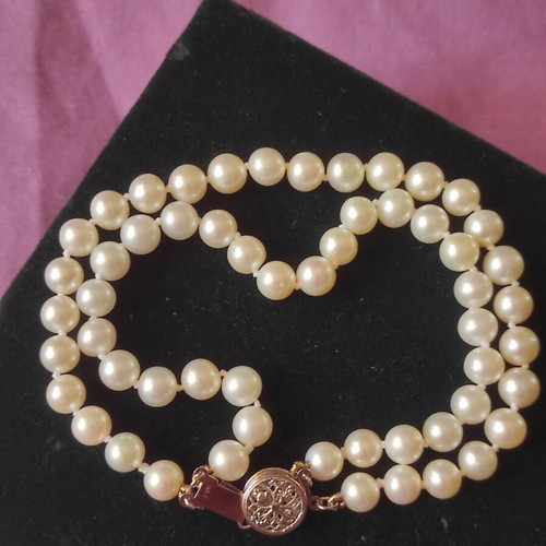 Double Pearl Bracelet with 14K Clasp like new