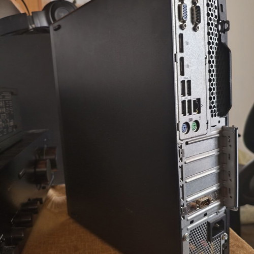 Lenovo ThinkCentre M710s SFF desktop used, Intel Core i7, 8GB RAM, 256GB SSD