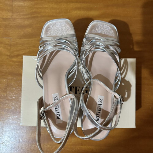 Bottega 22 Silver Women's Sandals with Multiple Straps and Block Heel, New