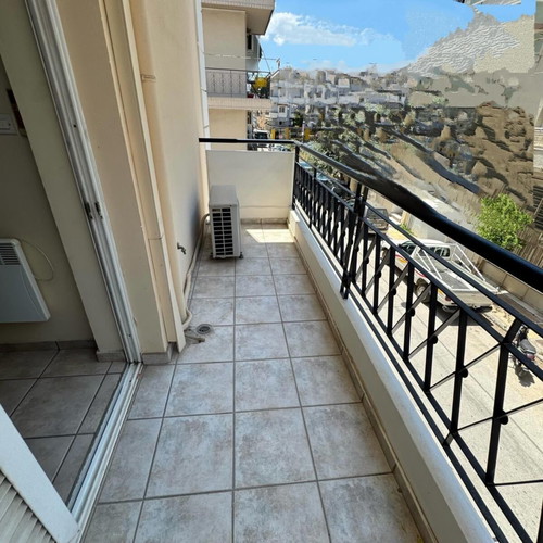 Studio apartment in Patras city center with balcony and air conditioning