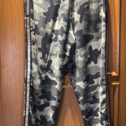 Stradivarius satin pants used, size large, slim fit, colorful