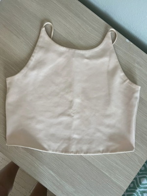 Crop top Zara σαν καινούργιο, κοντό μπλουζάκι σομόν μέγεθος S