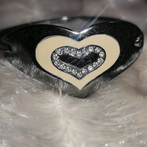 Women's bracelet like new heart-shaped silver