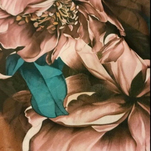 Shirt with flowers new, one size, multicolored