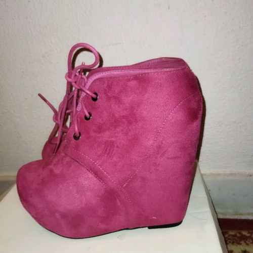 Booties size 40 new pink