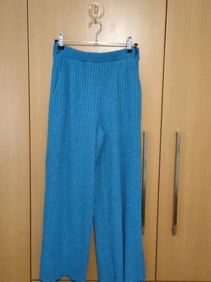 Badila crop pants like new, blue iridescent, size S