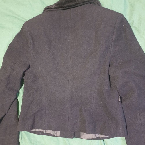 Coat with Fur Collar size S like new, black