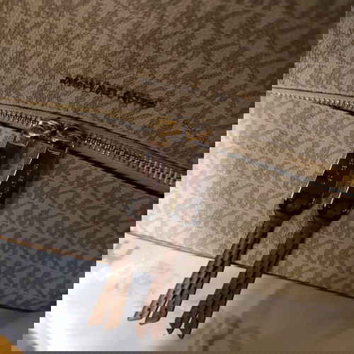 Michael Kors Rhea Zip Πλάτης καινούργιο, vanilla μπεζ και χρυσαφί