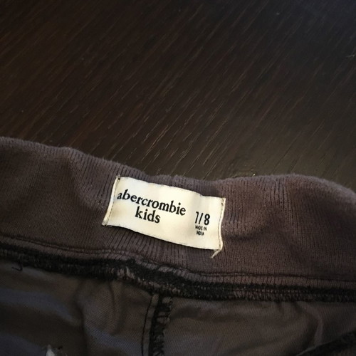 Abercrombie kids bermuda shorts used for 7-8 years old boy