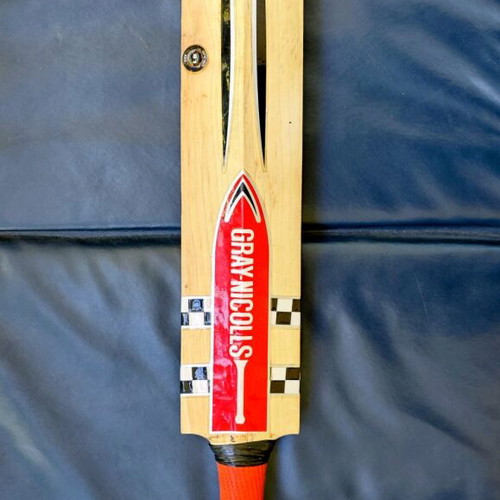 Gray-Nicolls Legend Cricket Bat used with Bag and Extra Grip