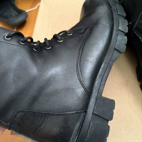 Black boots used, size 41