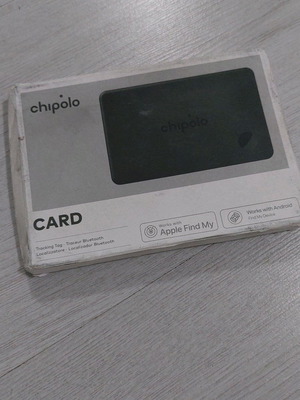 Chipolo CARD new Bluetooth tracker for wallet with wireless charging