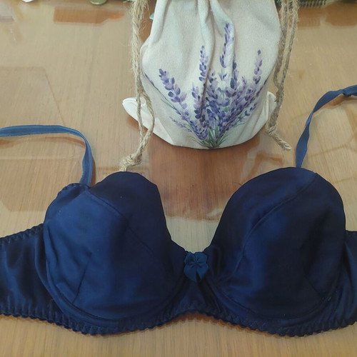 Bra blue size 75B like new