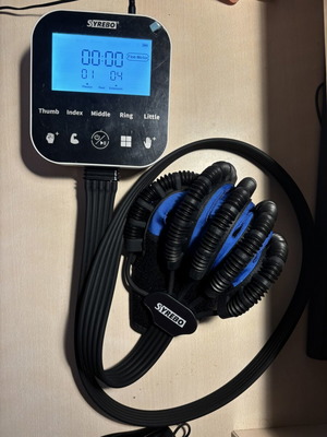 Syrebo SY-HRC12 Hand Rehabilitation System like new with Data Glove DG12