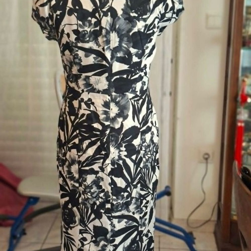 Pencil dress black and white cotton like new, size M