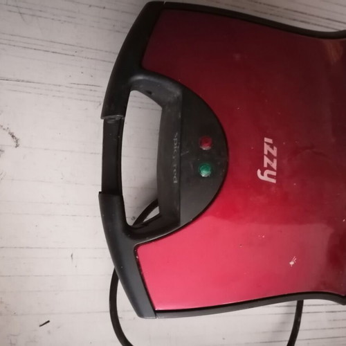 Izzy sandwich maker used