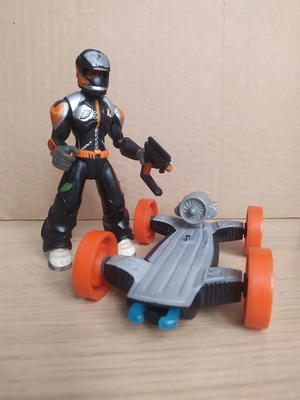 Фигура A.T.O.M. Turbo Board Axel 16 см като нова