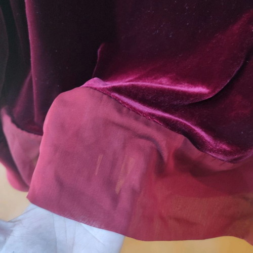 Velvet burgundy set with muslin trim, midi skirt, in very good condition