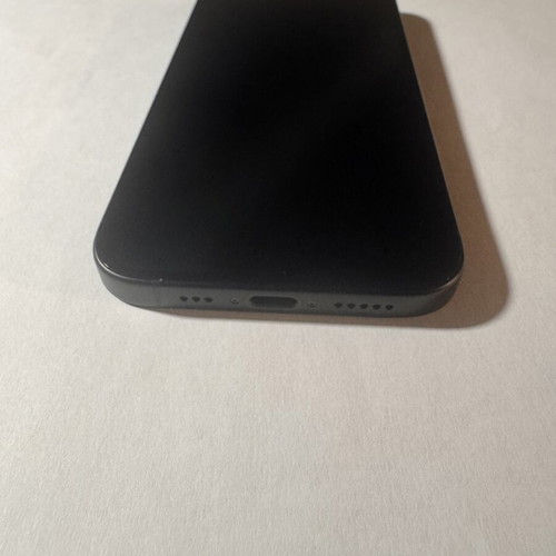 iPhone 15 128GB like new, black, dual SIM