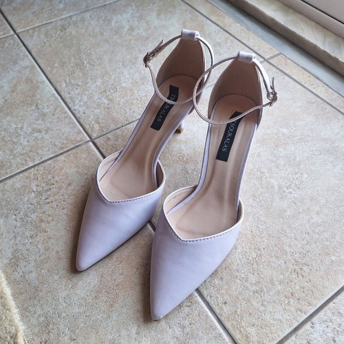 Tsoukalas Shoes lilac pumps with strap like new, size 38