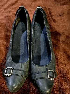 Black pumps used size 36.5
