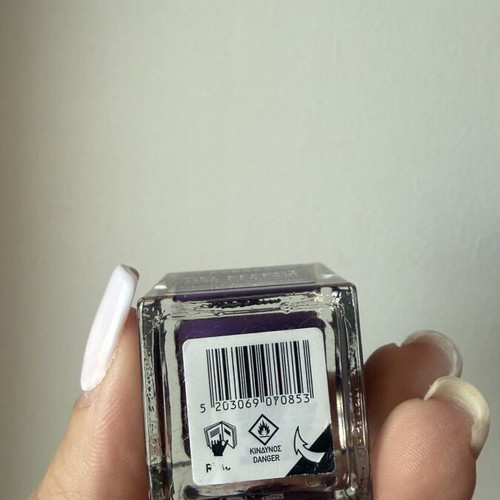 Korres Gel Effect Nail Colour no.75 deep purple polish