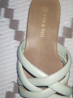 Mint sandals size 37