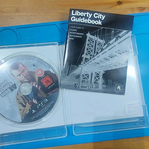 Grand Theft Auto IV PlayStation 3 game like new with original case and manual