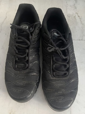 Nike Tn athletic shoes used, black, size 45.5
