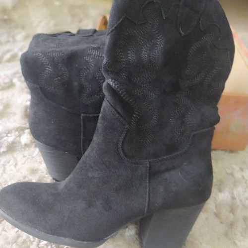 3/4 boots new black suede with embroidery size 37 Just Greece