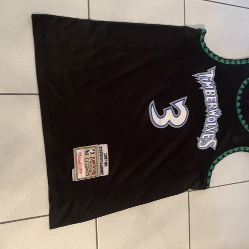 Timberwolves jersey Medium and Nike Knicks shorts L set like new