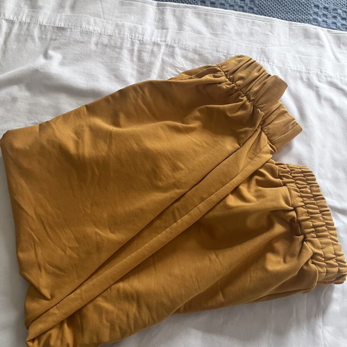 Boxnow tracksuits pack of two xl mustard and mint colors like new