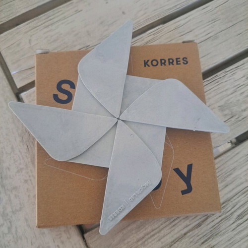korres 2 decorative items