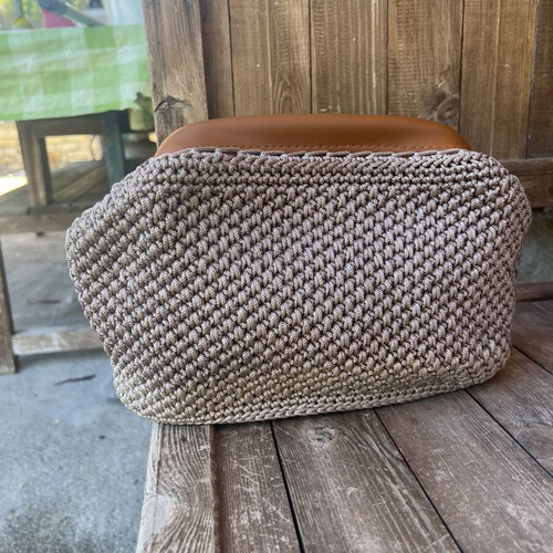 Handmade knitted clutch bag like new, beige with brown clasp