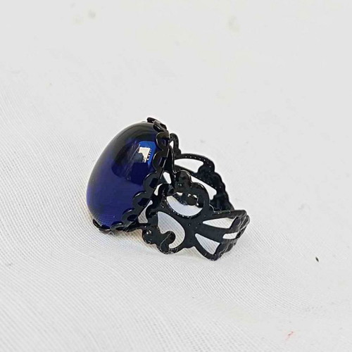 Ring with black and blue crystal new
