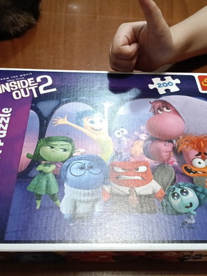 Inside Out 2 Puzzle like new