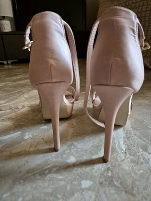 Nude πέδιλα ψηλά μεταχειρισμένα, μέγεθος 39, ροζ