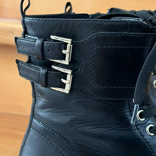 Steve Madden black leather boots like new, size 37