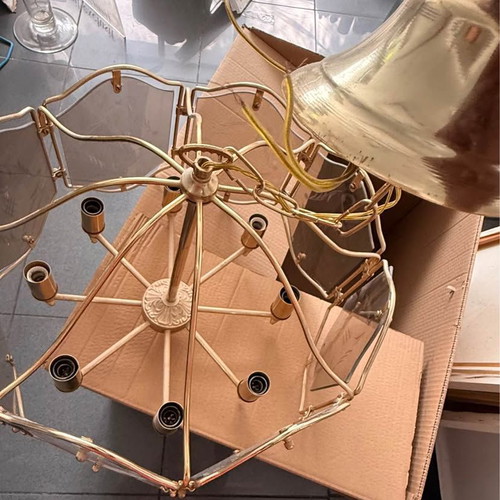 Bronze ceiling light with 8 bulbs like new, hand-engraved glass