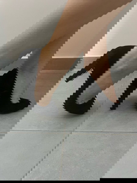 Γόβες δερμάτινες