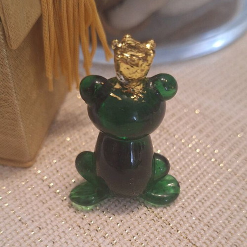 Decorative glass frog with crown new in box