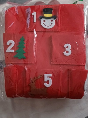 Christmas countdown decoration with pockets new