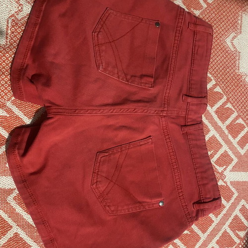 Shorts like new, size M 38 10, red