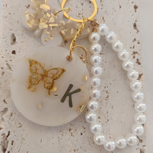 Resin Keychain with Monogram, Pearls and Butterfly