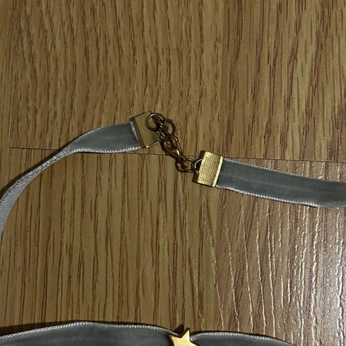 Choker gray with star like new