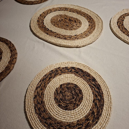 Woven placemats set of 5 new, natural beige and brown tones